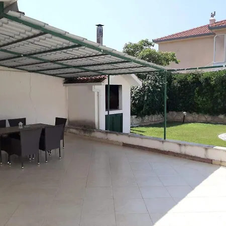 Pear - Apartman Makarska
