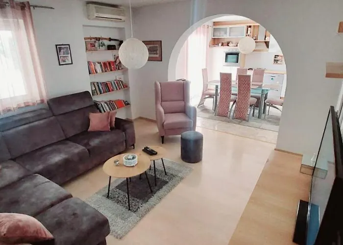 Pear - Apartament *